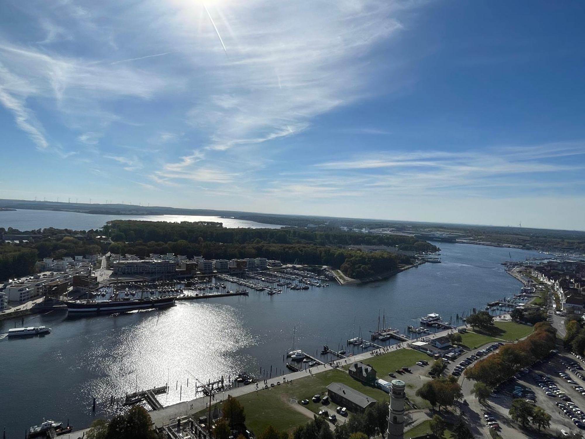 Apartment Traveblick Ecksuite Queen-mary Travemuende 30 Etage Mit Meerblick Am Gelegen