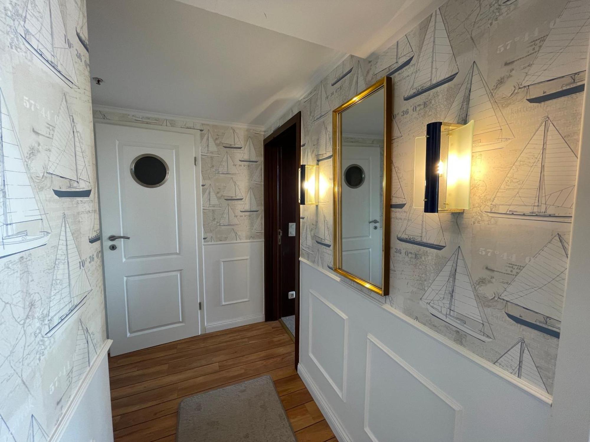Traveblick Ecksuite Queen-mary Travemuende 30 Etage Mit Meerblick Am Gelegen Lübeck