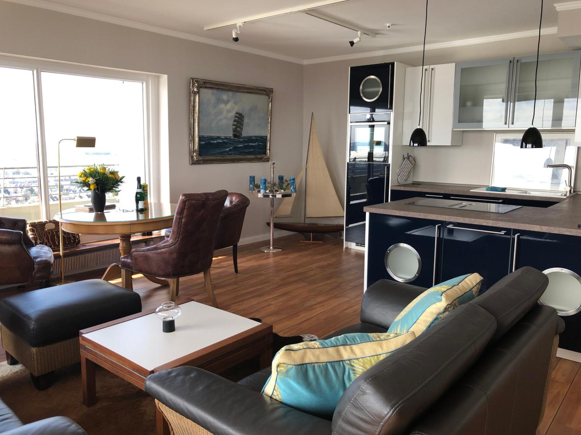 Traveblick Ecksuite Queen-mary Travemuende 30 Etage Mit Meerblick Am Gelegen Lübeck